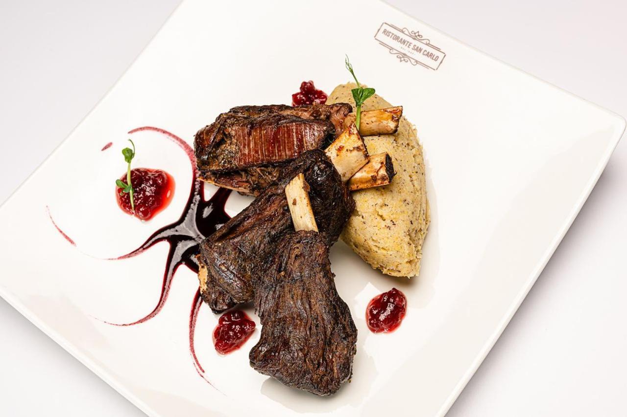 Wine Hotel San Carlo - Relais & Spa - Boutique Hotel Chiuro Εξωτερικό φωτογραφία