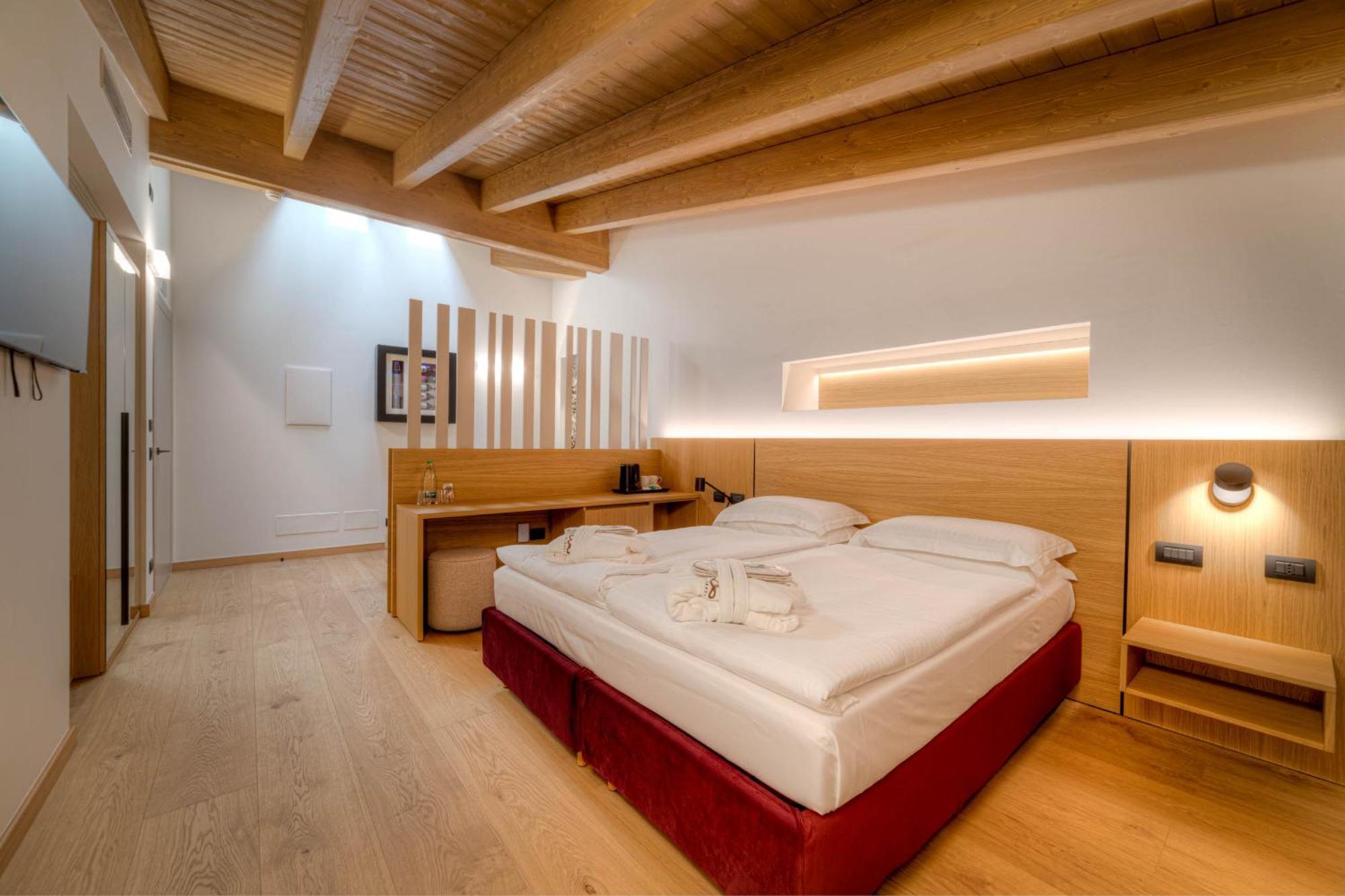 Wine Hotel San Carlo - Relais & Spa - Boutique Hotel Chiuro Εξωτερικό φωτογραφία