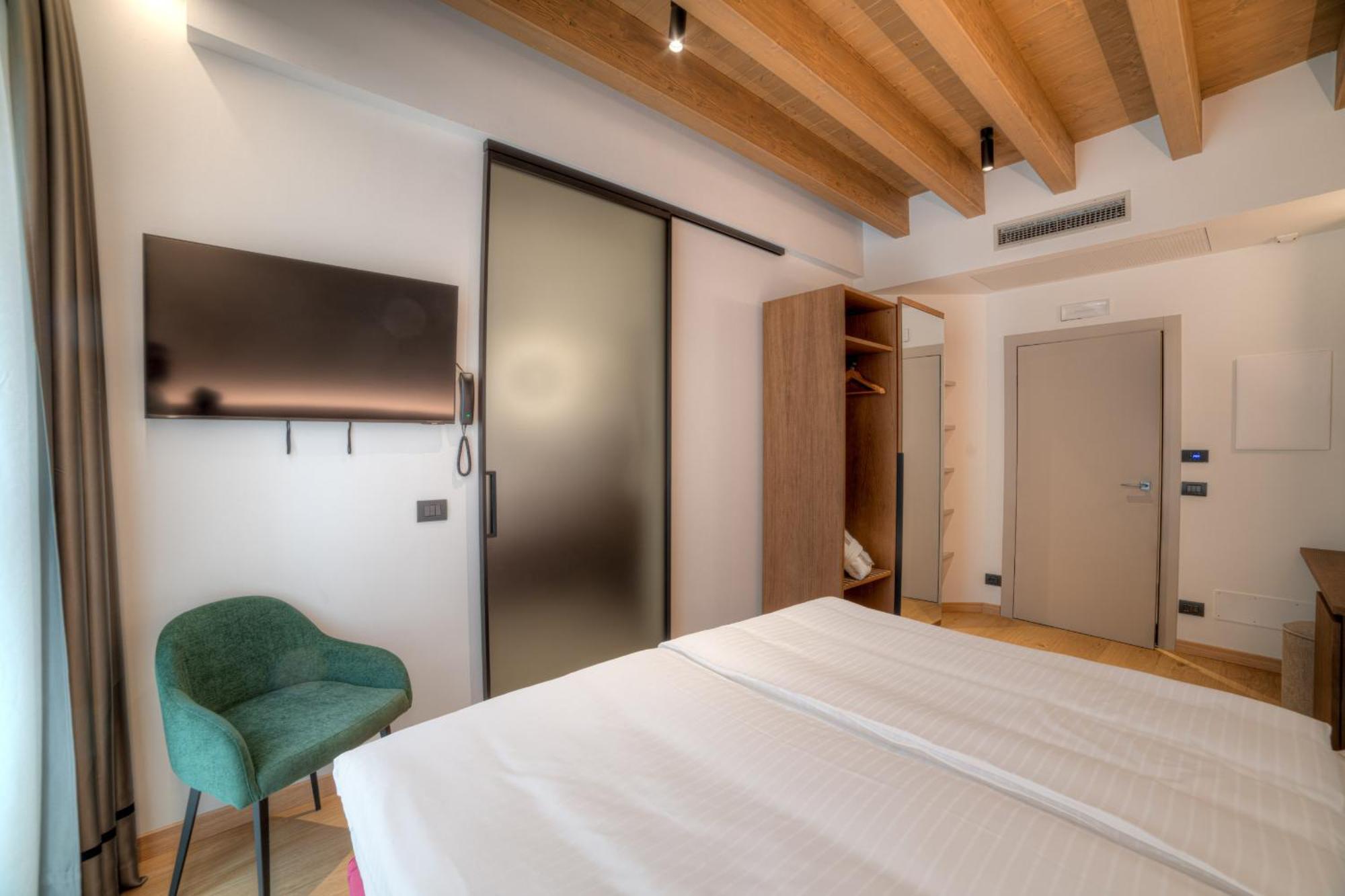 Wine Hotel San Carlo - Relais & Spa - Boutique Hotel Chiuro Εξωτερικό φωτογραφία