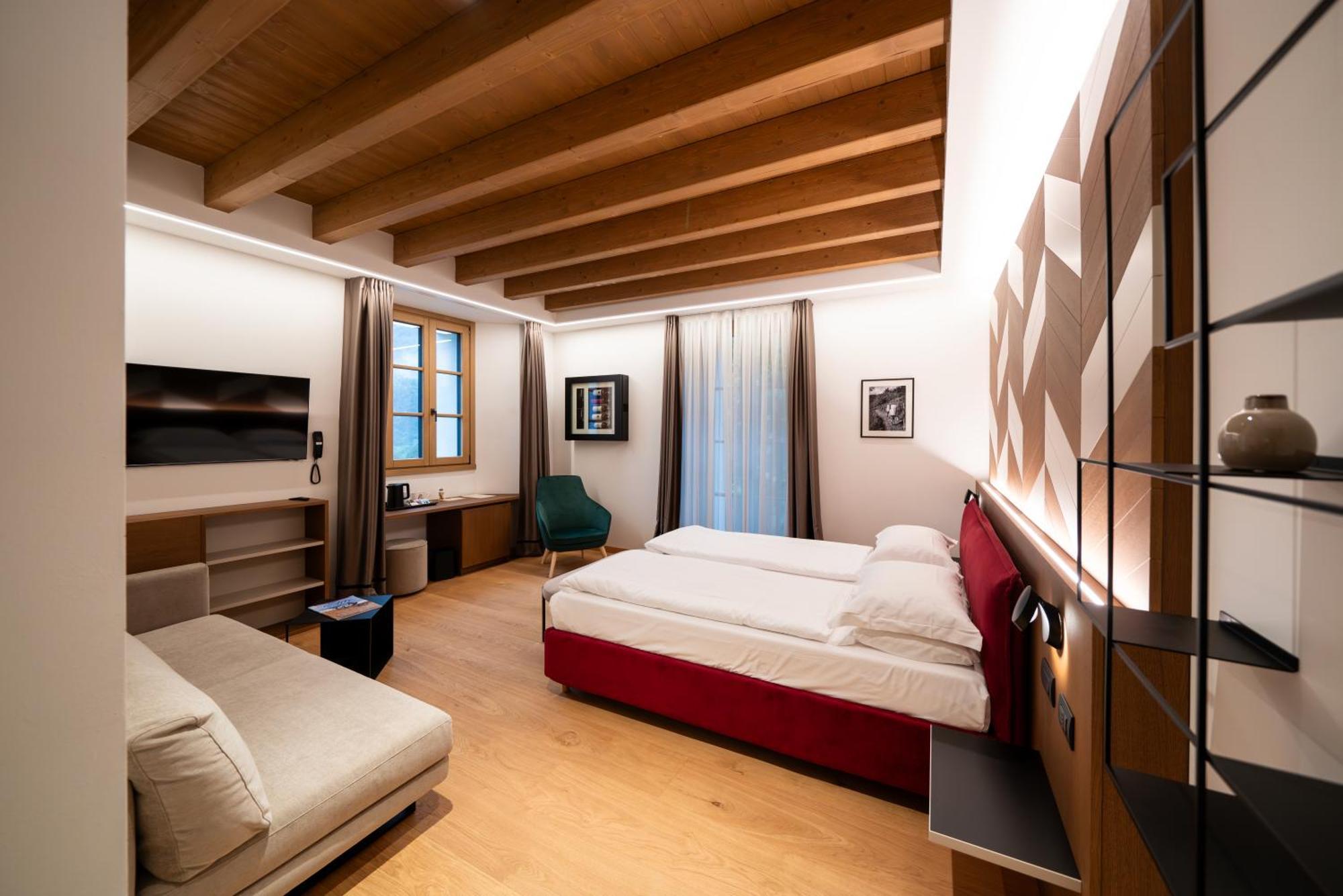 Wine Hotel San Carlo - Relais & Spa - Boutique Hotel Chiuro Εξωτερικό φωτογραφία
